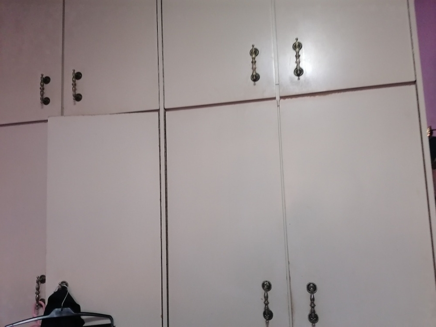 6 Bedroom Property for Sale in Mohadin North West